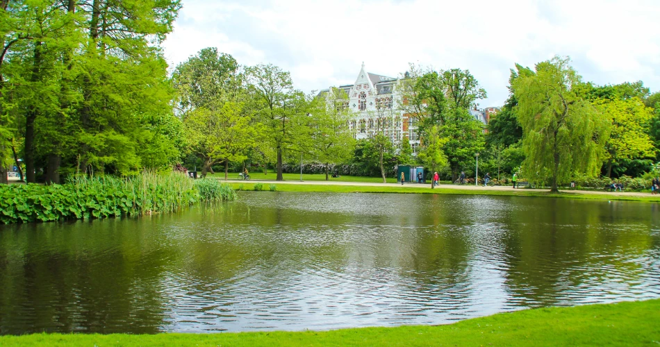 Picnic & People-Watching at Vondelpark